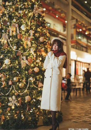 年轻的邻居少妇_2019国语AV首页