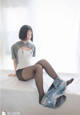 一边亲着一面膜下奶_剧情片超清免费观看